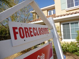 Foreclosures Wave Roll Across Virginia